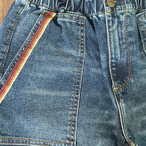 Driftwood elastic and zip fly jean with gold and rust details at pockets - Picture 2 of 4